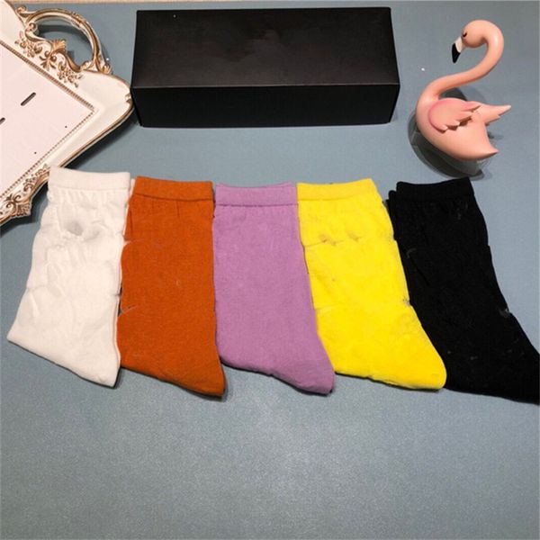 multi color cotton socks letter embossed soft sock versatile stockings stocking for girls with box, Black
multi color cotton socks letter embossed soft sock versatile stockings stocking for girls with box, Black