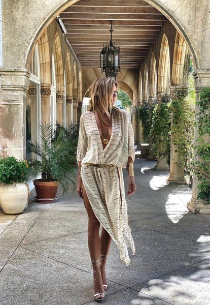 women's swimwear 2021 summer open front high split flowy clothing long swimsuit cover up chiffon kimono beach cardigan swimwears, White;black
women's swimwear 2021 summer open front high split flowy clothing long swimsuit cover up chiffon kimono beach cardigan swimwears, White;black
