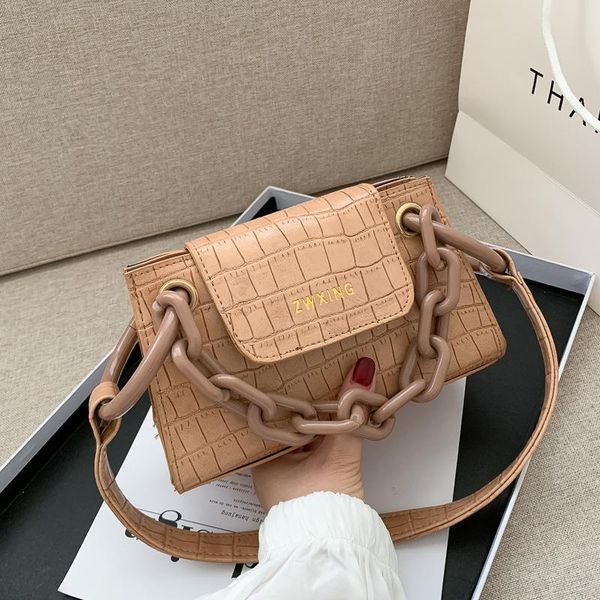high-quality acrylic chain bag, ladies handbag, one-shoulder diagonal small square bag designed satchels shoulder bags
high-quality acrylic chain bag, ladies handbag, one-shoulder diagonal small square bag designed satchels shoulder bags