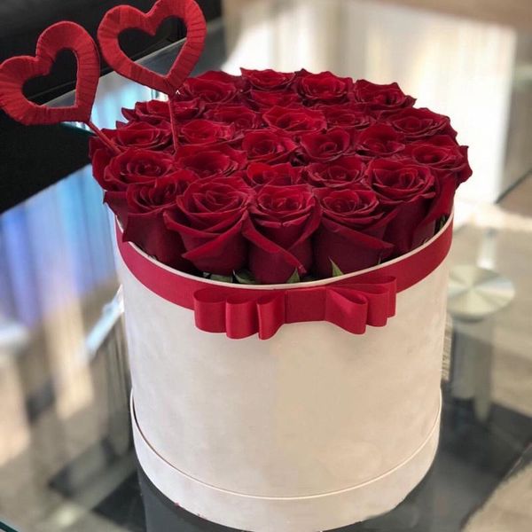 3pcs set 2021 round diamond flannel flower box barrel gift for wedding valentine's day decoration wholesale wrap
3pcs set 2021 round diamond flannel flower box barrel gift for wedding valentine's day decoration wholesale wrap