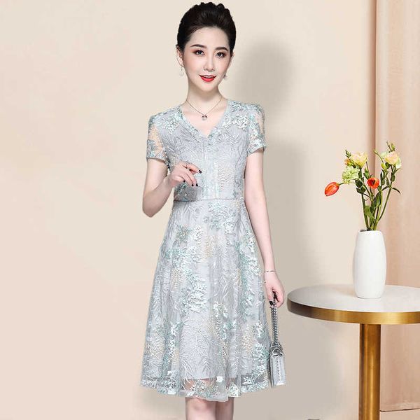 luxury evening dress middle aged summer foreign style middle-aged and elderly women's 2021 mh embroidery wide wife, Black;gray
luxury evening dress middle aged summer foreign style middle-aged and elderly women's 2021 mh embroidery wide wife, Black;gray