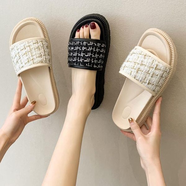 shoes women house slippers platform slides med flock fashion rubber flip flops pantofle soft summer luxury hawaiian 2021 flat c, Black
shoes women house slippers platform slides med flock fashion rubber flip flops pantofle soft summer luxury hawaiian 2021 flat c, Black