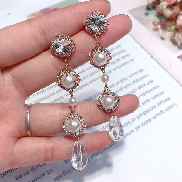 new elegant rhinestone crystal pendant long pendientes mujer moda fashion simulatd pearl temperament earring, Golden;silver
new elegant rhinestone crystal pendant long pendientes mujer moda fashion simulatd pearl temperament earring, Golden;silver