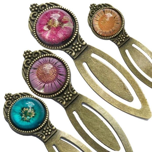 multicolor dried flower bookmark kawaii chrysanthemum metal vintage bronze glass book mark school stationery children gift 
multicolor dried flower bookmark kawaii chrysanthemum metal vintage bronze glass book mark school stationery children gift