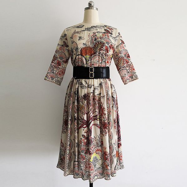 casual dresses 2021 spring fashion retro printing of vintage elegant female belt b289, Black;gray
casual dresses 2021 spring fashion retro printing of vintage elegant female belt b289, Black;gray