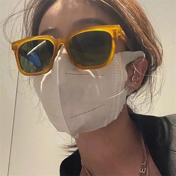 sunglasses 2021 designer for women men oversize square nail sun glasses vintage anti-uv shades lens pc eyewear, White;black
sunglasses 2021 designer for women men oversize square nail sun glasses vintage anti-uv shades lens pc eyewear, White;black