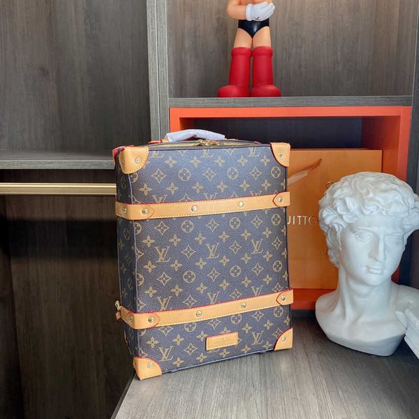 wallets soft trunk backpacks shoulder bags vutton designers luxurys handbags purse men women fashion messenger shopping
wallets soft trunk backpacks shoulder bags vutton designers luxurys handbags purse men women fashion messenger shopping