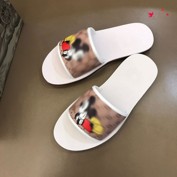 2021 slipper designer slide summer sandals fashion men beach indoor flat flip flops leather luxurys 7shoes mens slippers with box size 39-45, Black
2021 slipper designer slide summer sandals fashion men beach indoor flat flip flops leather luxurys 7shoes mens slippers with box size 39-45, Black