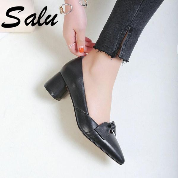 salu 2021 quality genuine leather patent shoes woman thin high heels out sole black beige size 33-40 dress
salu 2021 quality genuine leather patent shoes woman thin high heels out sole black beige size 33-40 dress