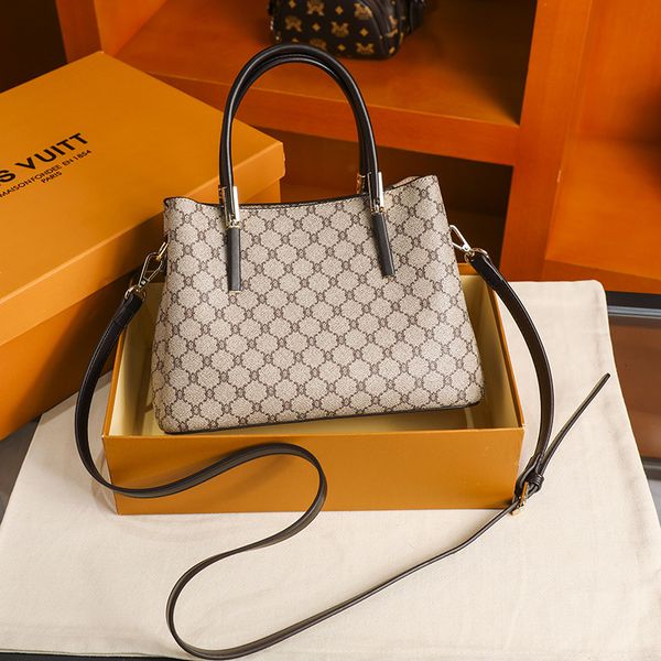 messenger bags messenger bags2021 fashion leather one shoulder middle aged women's mother's bag slung large capacity handbag
messenger bags messenger bags2021 fashion leather one shoulder middle aged women's mother's bag slung large capacity handbag