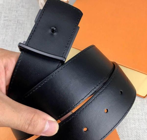 new product mens woman belts fashion smooth buckle belt highly quality come with gift box and handbag, Black;brown
new product mens woman belts fashion smooth buckle belt highly quality come with gift box and handbag, Black;brown