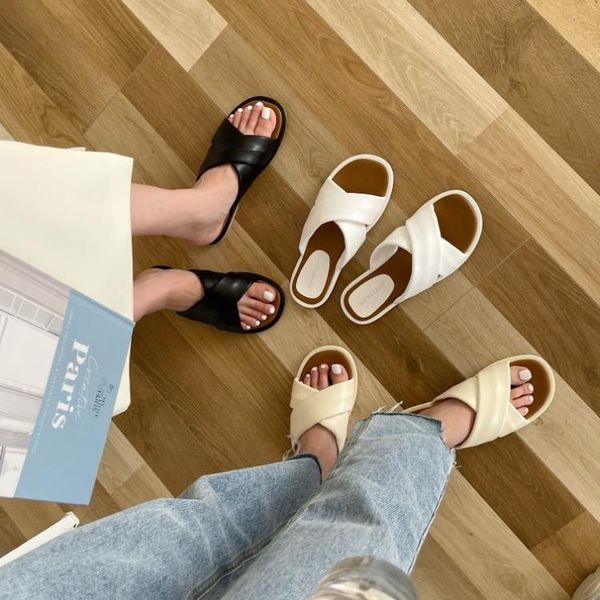 slippers shoes low ladies' pu luxury slides cross-tied rubber flip flops slipers women designer hawaiian soft summer 2021 flat c, Black
slippers shoes low ladies' pu luxury slides cross-tied rubber flip flops slipers women designer hawaiian soft summer 2021 flat c, Black