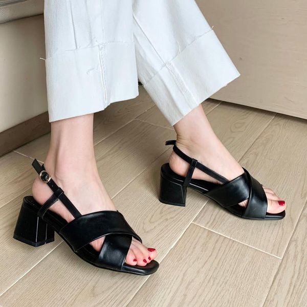 plus size woman sandals 2021 summer black block high heels cross strap womens shoes rome chunky heel ladies sandal
plus size woman sandals 2021 summer black block high heels cross strap womens shoes rome chunky heel ladies sandal