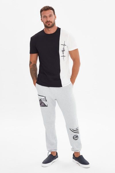 men's t-shirts trendyol men 's regular fit short-sleeve t-shirt tmnss21ts3225, White;black
men's t-shirts trendyol men 's regular fit short-sleeve t-shirt tmnss21ts3225, White;black