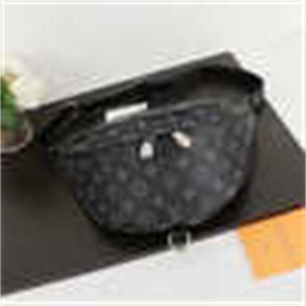 brand designer luxury shoulder m43644 fashion black handles flower waist bag men's totes bag leisure men bags handbags iconic cross bod
brand designer luxury shoulder m43644 fashion black handles flower waist bag men's totes bag leisure men bags handbags iconic cross bod