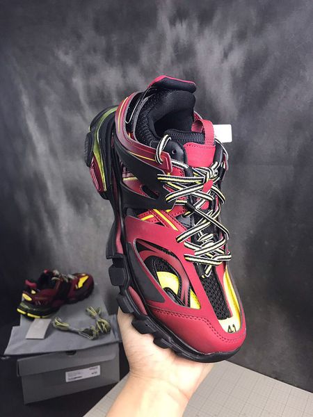 italy reflective height reaction sneakers casual shoes triple black white multi-color suede red blue yellow fluo tan men women trainers 36-4
italy reflective height reaction sneakers casual shoes triple black white multi-color suede red blue yellow fluo tan men women trainers 36-4