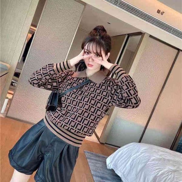 designer high-quality 2021 women's knits lapel polo autumn/winter retro blouse fashion sweater, White
designer high-quality 2021 women's knits lapel polo autumn/winter retro blouse fashion sweater, White