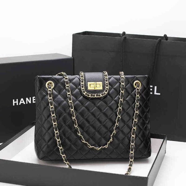leather women's bag live broadcast lingge buet bag women's 2021 autumn and winter high-capacity msenger chain bag, Black;red
leather women's bag live broadcast lingge buet bag women's 2021 autumn and winter high-capacity msenger chain bag, Black;red