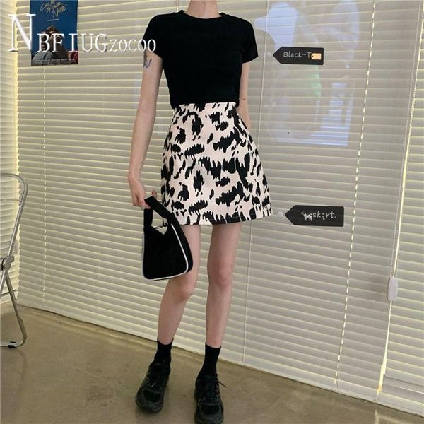 retro hong kong style cows package hip mini women skirt a line female skirts, Black
retro hong kong style cows package hip mini women skirt a line female skirts, Black