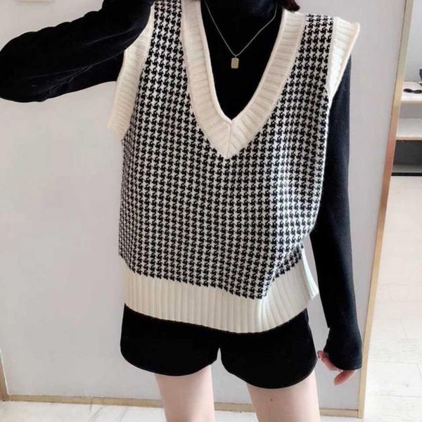 women's sweaters women e girl oversized knitted vest sweater v neck sleeveless houndstooth pullover female waistcoat chic y 2k winter c, White;black
women's sweaters women e girl oversized knitted vest sweater v neck sleeveless houndstooth pullover female waistcoat chic y 2k winter c, White;black