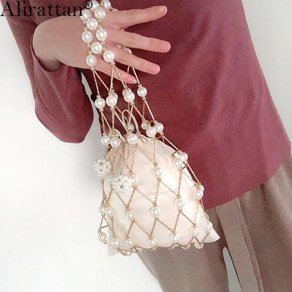 pearl handmade hollow bags for women 2021 summer style fashion trend brand ladies handbag casual geometric clutch wallet evening
pearl handmade hollow bags for women 2021 summer style fashion trend brand ladies handbag casual geometric clutch wallet evening