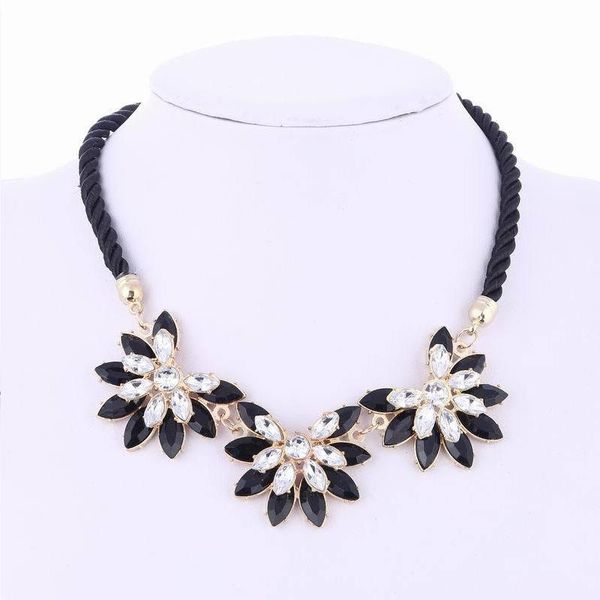 chokers fashion flower necklace for women black rhinestone choker statement necklaces braided rope jewelry luxury party accessorires, Golden;silver
chokers fashion flower necklace for women black rhinestone choker statement necklaces braided rope jewelry luxury party accessorires, Golden;silver