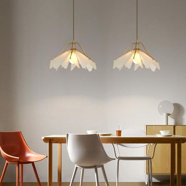 pendant lamps post-modern copper restaurant light luxury lamp nordic minimalistic atmosphere master bedroom lights
pendant lamps post-modern copper restaurant light luxury lamp nordic minimalistic atmosphere master bedroom lights