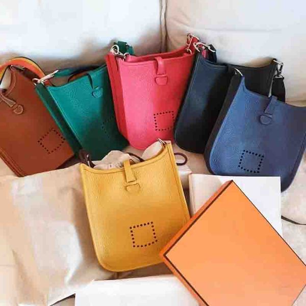 designers hollow out shoulder bag fashion women genuine leather handbag luxurys lady crossbody bags
designers hollow out shoulder bag fashion women genuine leather handbag luxurys lady crossbody bags