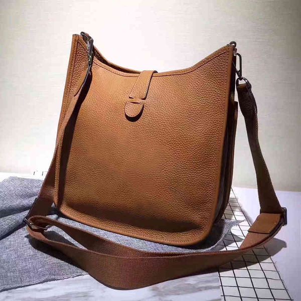 wholesale cowhide genuine leather cross body bags women fashion shoulder bag mini handbags polychromatic shopping bag purse messenger bag
wholesale cowhide genuine leather cross body bags women fashion shoulder bag mini handbags polychromatic shopping bag purse messenger bag