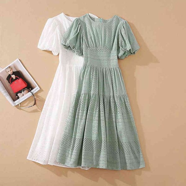 summer style embroidered flowers short sleeve around the neck thin temperament mid-length dress quality, Black;gray
summer style embroidered flowers short sleeve around the neck thin temperament mid-length dress quality, Black;gray