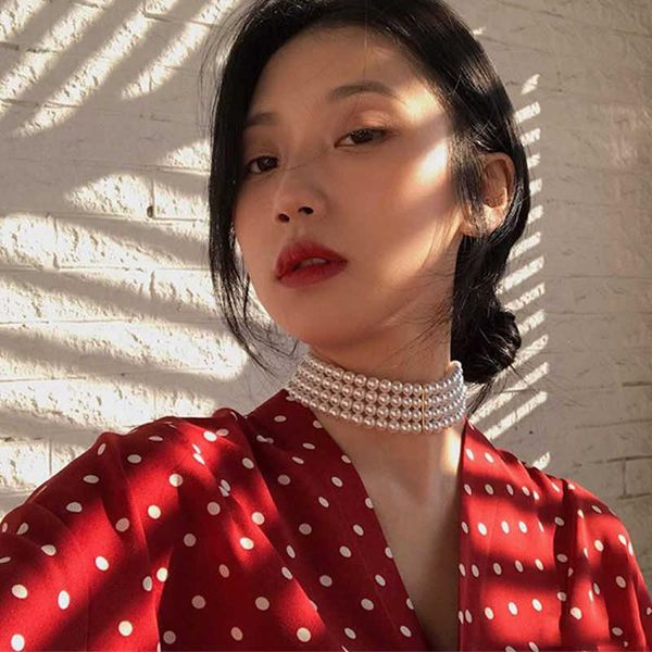 earrings & necklace wu xuanyi's multi-layer four row pearl with the same style of hong kong, Silver
earrings & necklace wu xuanyi's multi-layer four row pearl with the same style of hong kong, Silver