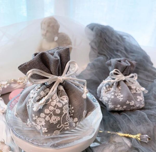 gift wrap 20pcs fashion grey embroidery style wedding favors fabric candy bags sachet bomboniera party bag chocolate sugar
gift wrap 20pcs fashion grey embroidery style wedding favors fabric candy bags sachet bomboniera party bag chocolate sugar