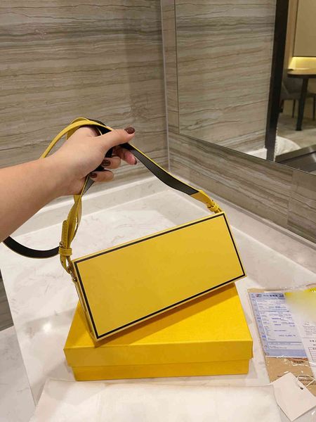 fashion show rectangular medium small yellow men's and women's pack square bag fashion backpack luxuryss designerss bag yw
fashion show rectangular medium small yellow men's and women's pack square bag fashion backpack luxuryss designerss bag yw