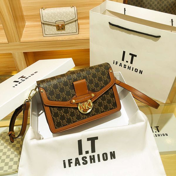 hong kong small mk women's bag 2021 fashion summer leather organ single shoulder messenger square
hong kong small mk women's bag 2021 fashion summer leather organ single shoulder messenger square