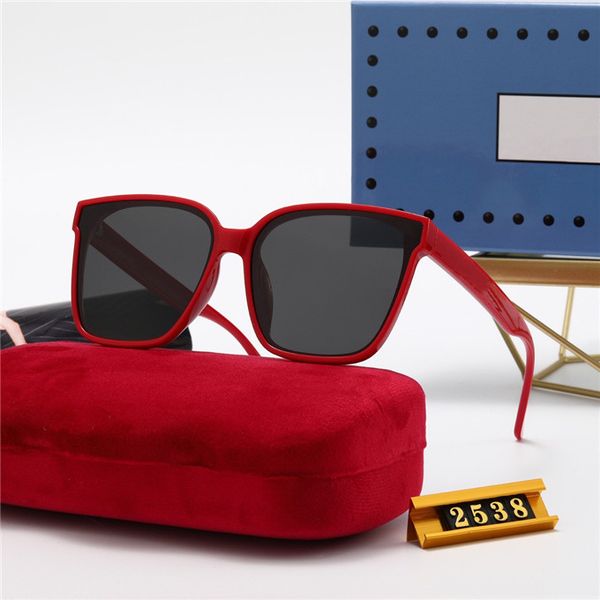 1pcs fashion sunglasses eyewear sun glasses designer mens womens brown cases black metal frame dark 50mm lenses for polaroid alloy, White;black
1pcs fashion sunglasses eyewear sun glasses designer mens womens brown cases black metal frame dark 50mm lenses for polaroid alloy, White;black