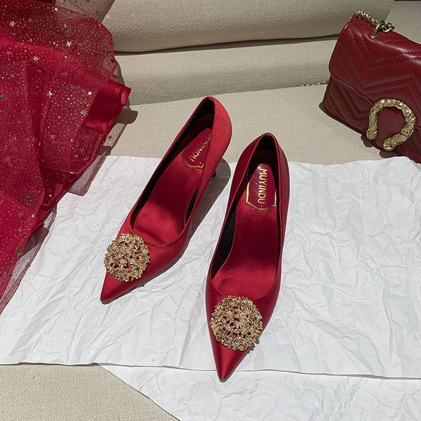 dress shoes bride's women's 2021 wedding diamond pointed red high heeled shoes thin heel, Black
dress shoes bride's women's 2021 wedding diamond pointed red high heeled shoes thin heel, Black