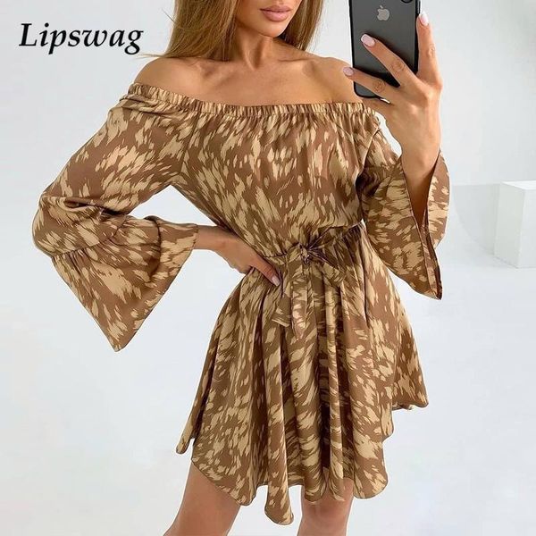 women off shoulder party dress spring autumn flare sleeve a-line mini dress vintage print slash neck lace-up pleated dresshigh quality, Black;gray
women off shoulder party dress spring autumn flare sleeve a-line mini dress vintage print slash neck lace-up pleated dresshigh quality, Black;gray