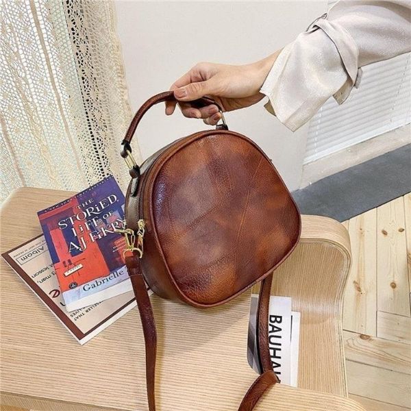 evening bags retro small round bag female trendy soft leather stitching lychee pattern one-shoulder portable fashion messenger
evening bags retro small round bag female trendy soft leather stitching lychee pattern one-shoulder portable fashion messenger
