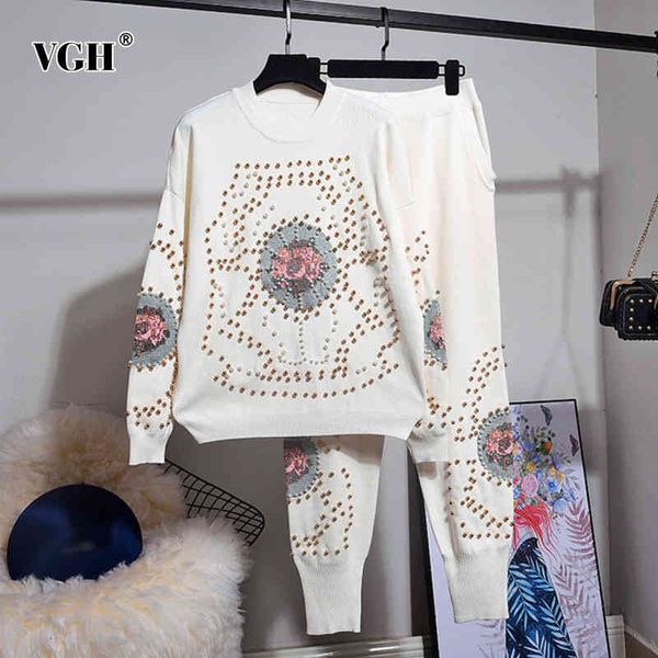 white casual two piece set for women o neck long sleeve print sweater high waist pencil pants knitted sets female style 210507
white casual two piece set for women o neck long sleeve print sweater high waist pencil pants knitted sets female style 210507