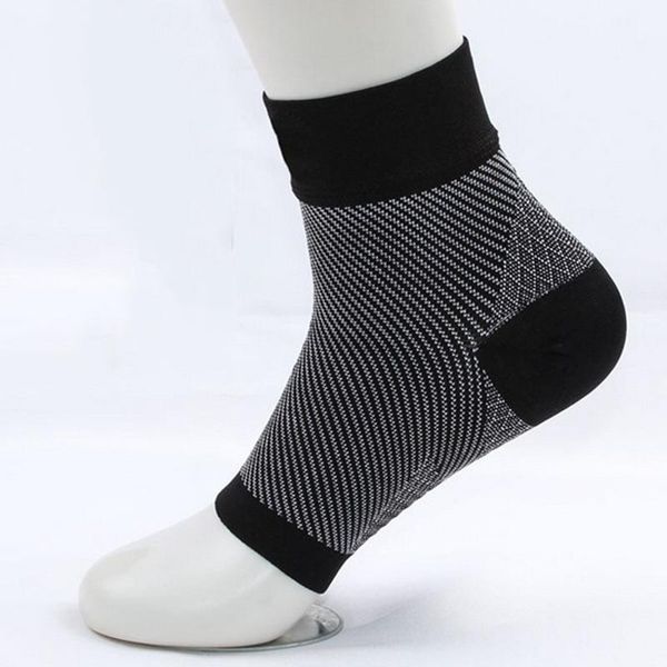 sports socks compression foot sleeves for men plantar fasciitis sport pain relief heel treatment arch, Black
sports socks compression foot sleeves for men plantar fasciitis sport pain relief heel treatment arch, Black