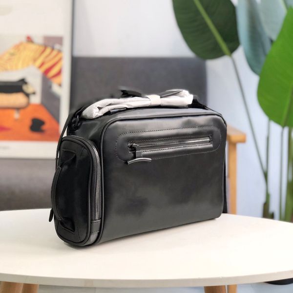 fashion men camera bag black gray green ray laser bags designer trio messenger duo clutch man handbag cross body outdoor envelope purse m438
fashion men camera bag black gray green ray laser bags designer trio messenger duo clutch man handbag cross body outdoor envelope purse m438