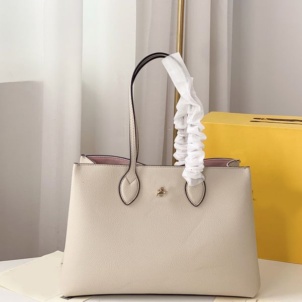 genuine leather women tote bag hardware letter all match handbag with inner zipper purse lady shopping bags high capacity hangbags
genuine leather women tote bag hardware letter all match handbag with inner zipper purse lady shopping bags high capacity hangbags