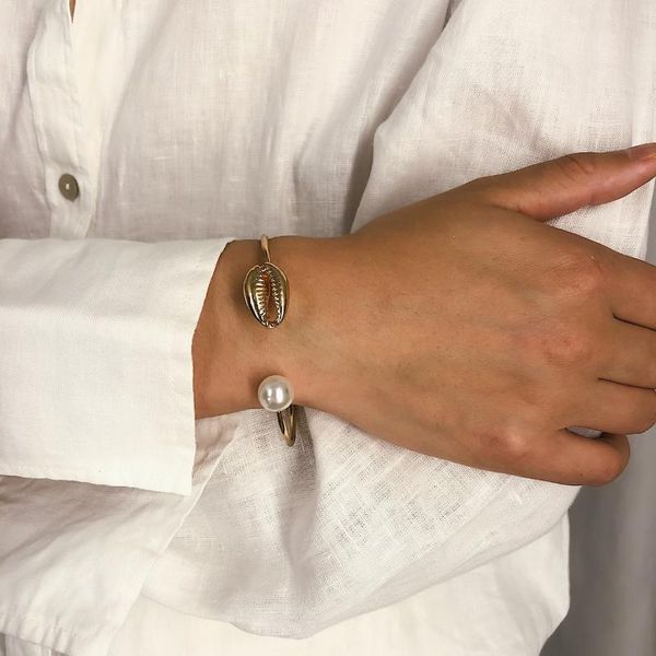 simple trendy metal shell pearl bracelet&bangle for women fashion joker beach bracelet bangle novelty holiday accessories, Black
simple trendy metal shell pearl bracelet&bangle for women fashion joker beach bracelet bangle novelty holiday accessories, Black