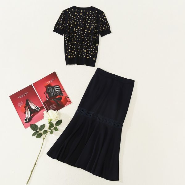ladies skirt summer fashion women golden patterns knitted pullovers+hollow out embroidery dark blue skirt set, White
ladies skirt summer fashion women golden patterns knitted pullovers+hollow out embroidery dark blue skirt set, White