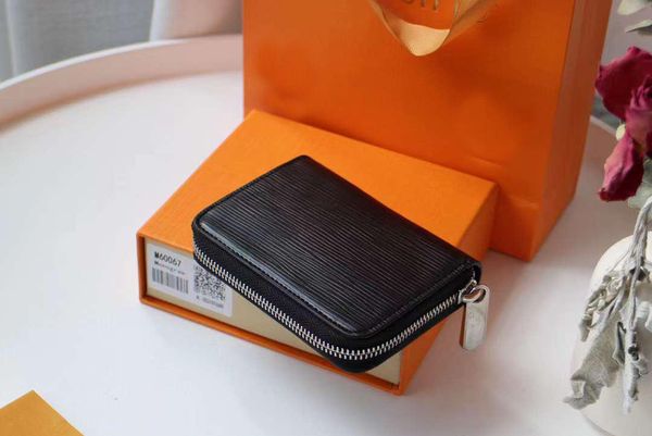 2021 fashion flowers designer wallets luxurys mens womens leather bags classic letters key coin purse original box plaid card holder m60895e, Red;black
2021 fashion flowers designer wallets luxurys mens womens leather bags classic letters key coin purse original box plaid card holder m60895e, Red;black