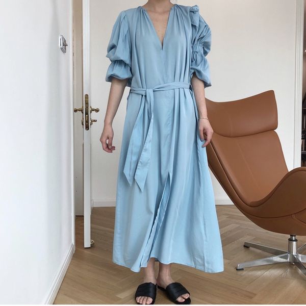 casual dresses spring soft tencel v-neck woman puff sleeve solid color long flowy side split elegant women maxi 2021 62u2, Black;gray
casual dresses spring soft tencel v-neck woman puff sleeve solid color long flowy side split elegant women maxi 2021 62u2, Black;gray