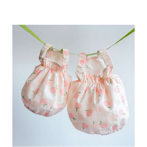 summer thin dog clothes cat teddy bomei suspender vest sleeveless pet mini skirt
summer thin dog clothes cat teddy bomei suspender vest sleeveless pet mini skirt