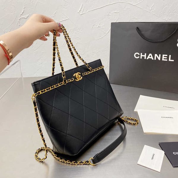 wallets classic cf chain bucket shoulder shopping bags vutton designers luxurys handbags purse women messenger
wallets classic cf chain bucket shoulder shopping bags vutton designers luxurys handbags purse women messenger
