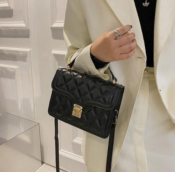 good quality pu leather multifunctional storage bag coin purseluxurys designers women handbag messenger shoulder bags cross body tote wallet, Red;black
good quality pu leather multifunctional storage bag coin purseluxurys designers women handbag messenger shoulder bags cross body tote wallet, Red;black