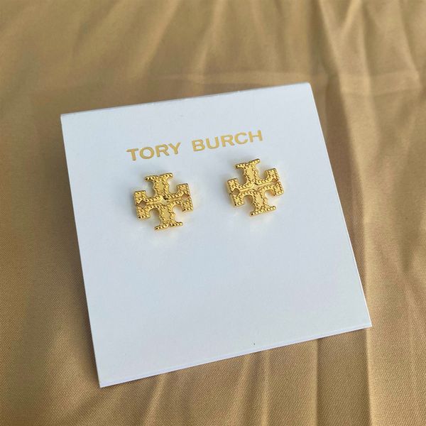 70% off luxury jewelry jewelry new fashion brass electroplating 18 k gold double letter earrings, small and versatile earrings, Golden
70% off luxury jewelry jewelry new fashion brass electroplating 18 k gold double letter earrings, small and versatile earrings, Golden